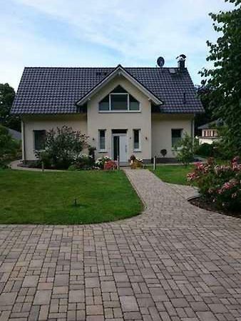 Ferienwohnung Am Waldesrand Sellin  Buitenkant foto